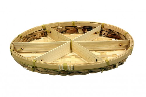 Oval tray for nuts