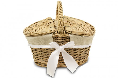Lined picnic basket