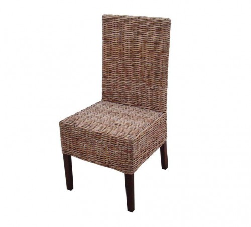 Stuhl aus Rattan und Holz