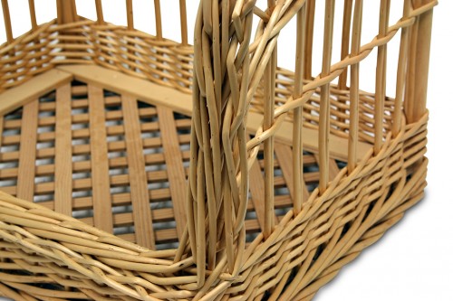 Exhibitor openwork bread basket