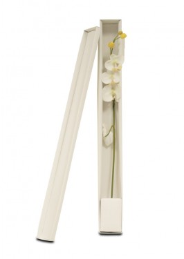 White flower holder box