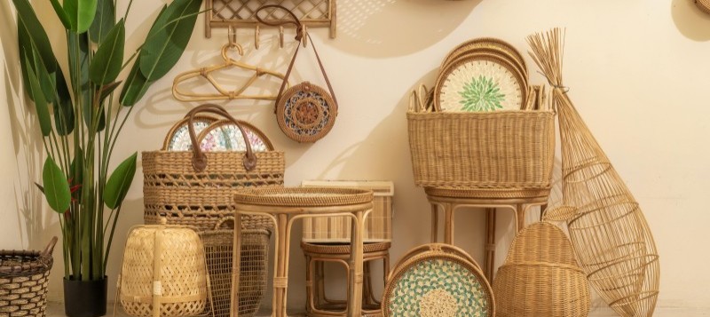 La historia del mimbre: de la artesanía a la decoración moderna
