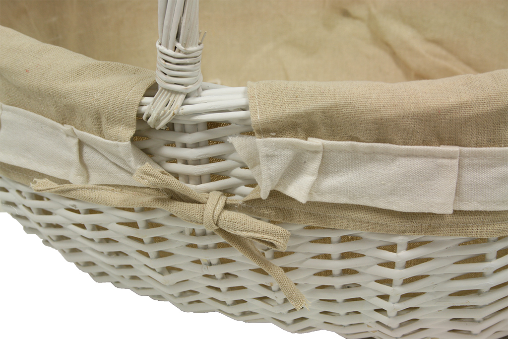 Cesta de mimbre white flowers