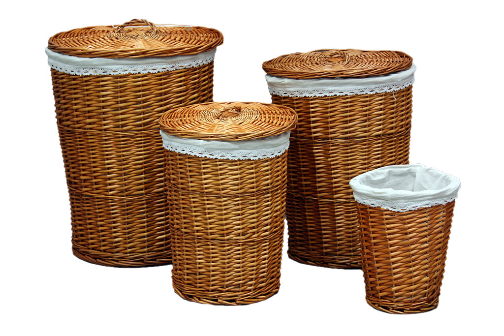 Set compuesto por tres cestas decorativas de mimbre de diferentes