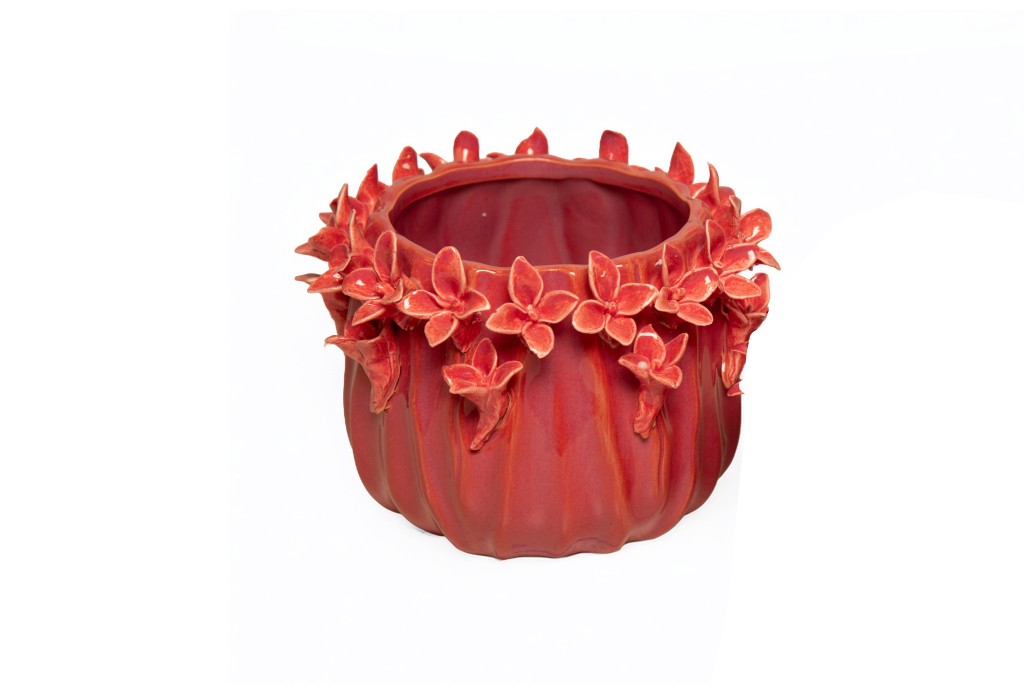 Macetero cerámica relieve floral rojo