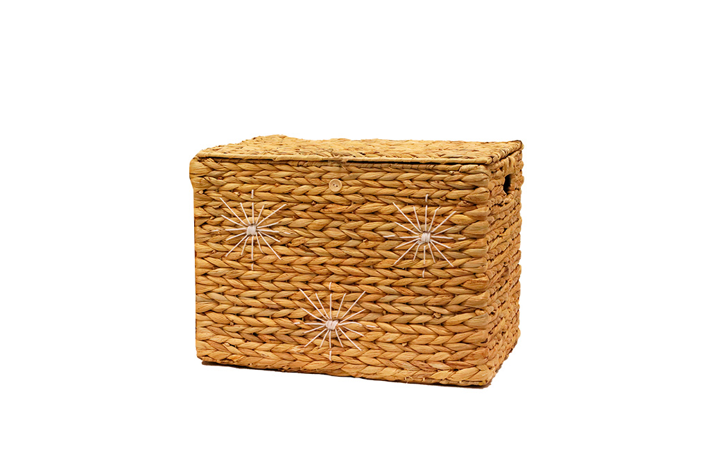 Baul con decoracion estrellas agua de jacinto