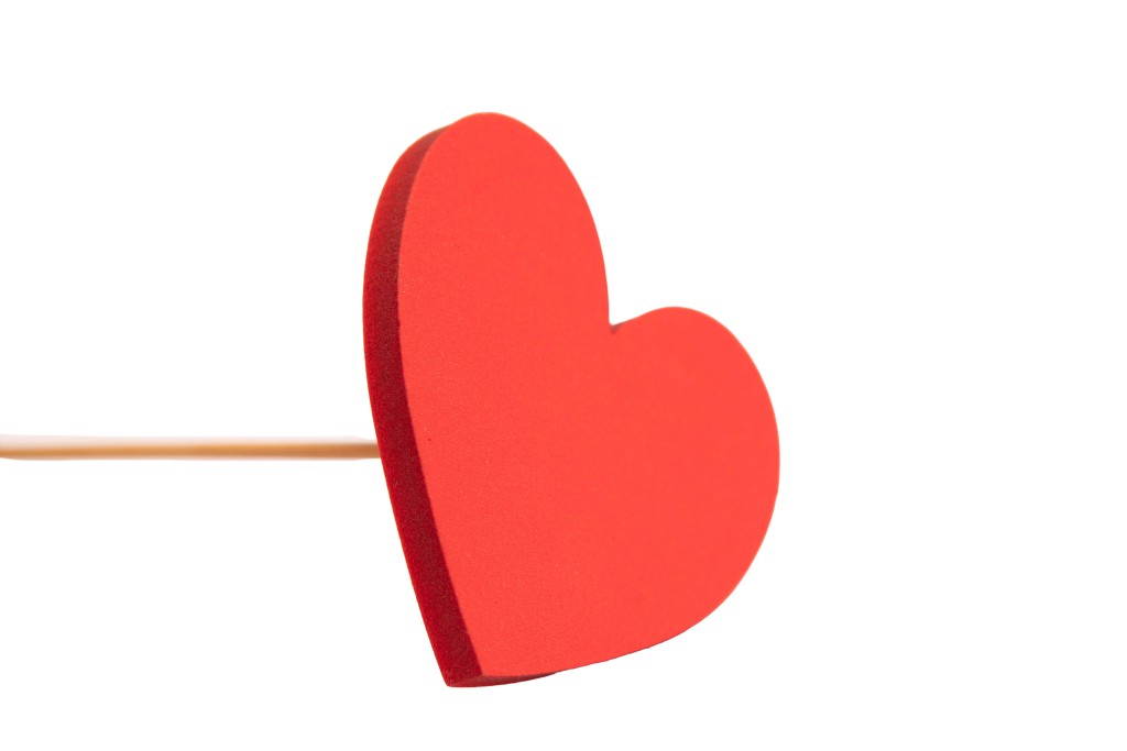 Pin corazon rojo (pack 70 uds)