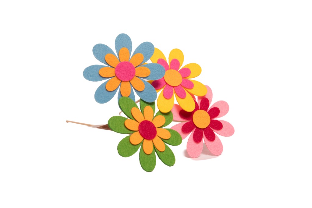 Pin flores con decoración (pack 50 uds)
