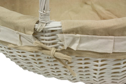 Cesta de mimbre white flowers