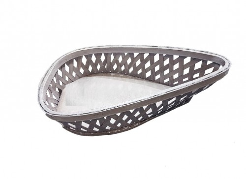 Triangle wicker tray