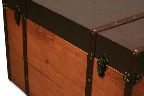 Classic wooden decoration trunk