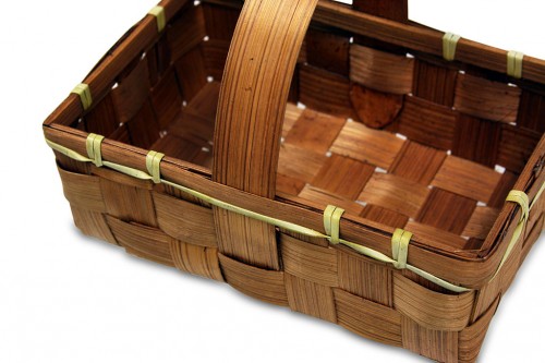 Walnut sea basket