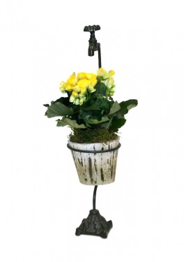 Large tap planter