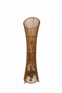 Lampara de pie con portalamparas ce incluido