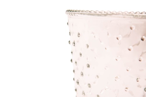 Jarrón transparente con relieve