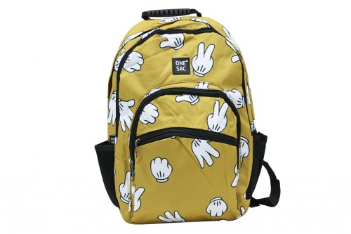 Rucksack mit gelben Handschuhen