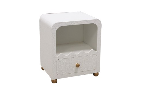 Mesa auxiliar de madera con ruedas