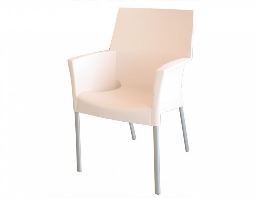Silla blanca para jardin