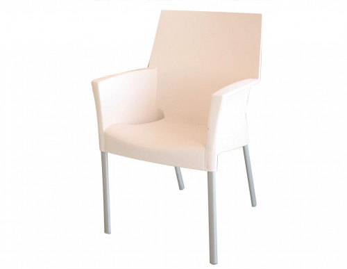 Chaise blanche pour jardin