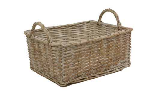 Cesta de mimbre dos colores descolorida