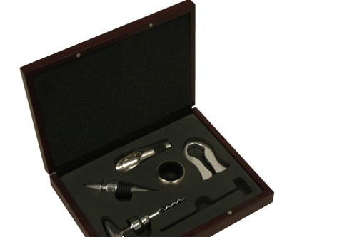 Estuche accesorios vino incompleto