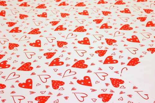 Rollo doble cara contraste corazones/rojo h. 70* 50 mt.
