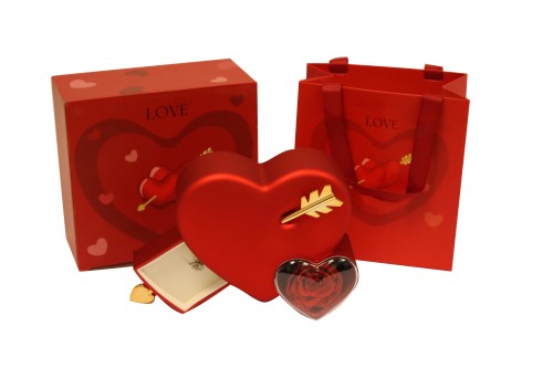 Corazón rosa eterna con joya