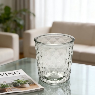 Jarrón transparente con relieve